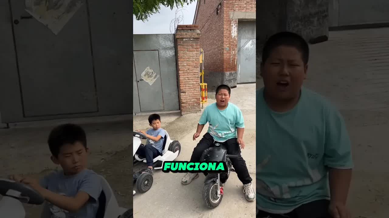 La motocicleta no funcionaba y papá la arregló