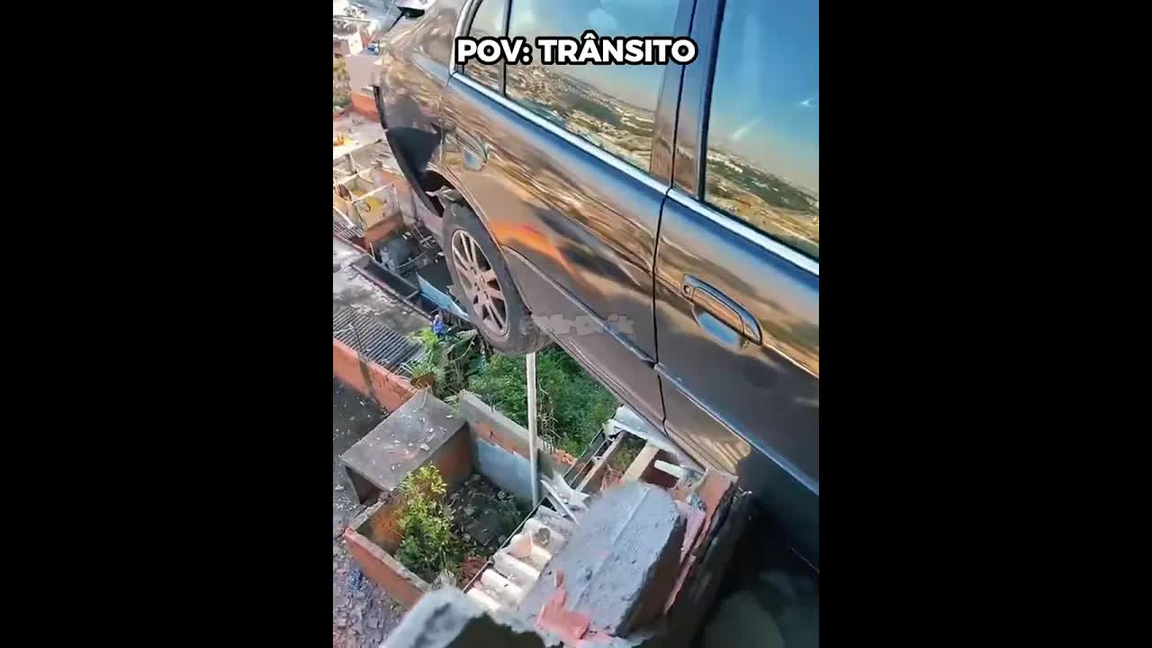 Piada sobre tirar habilitação no carro