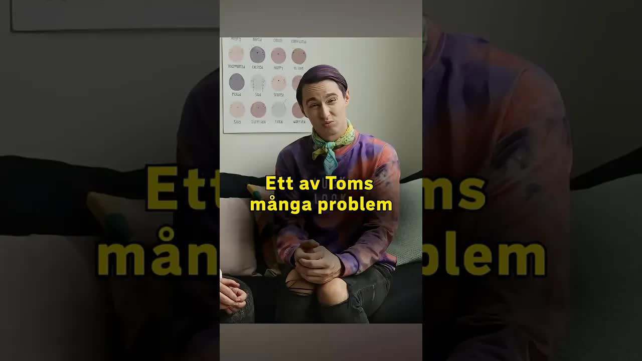 Tom har svårt att skilja på inomhus och utomhus