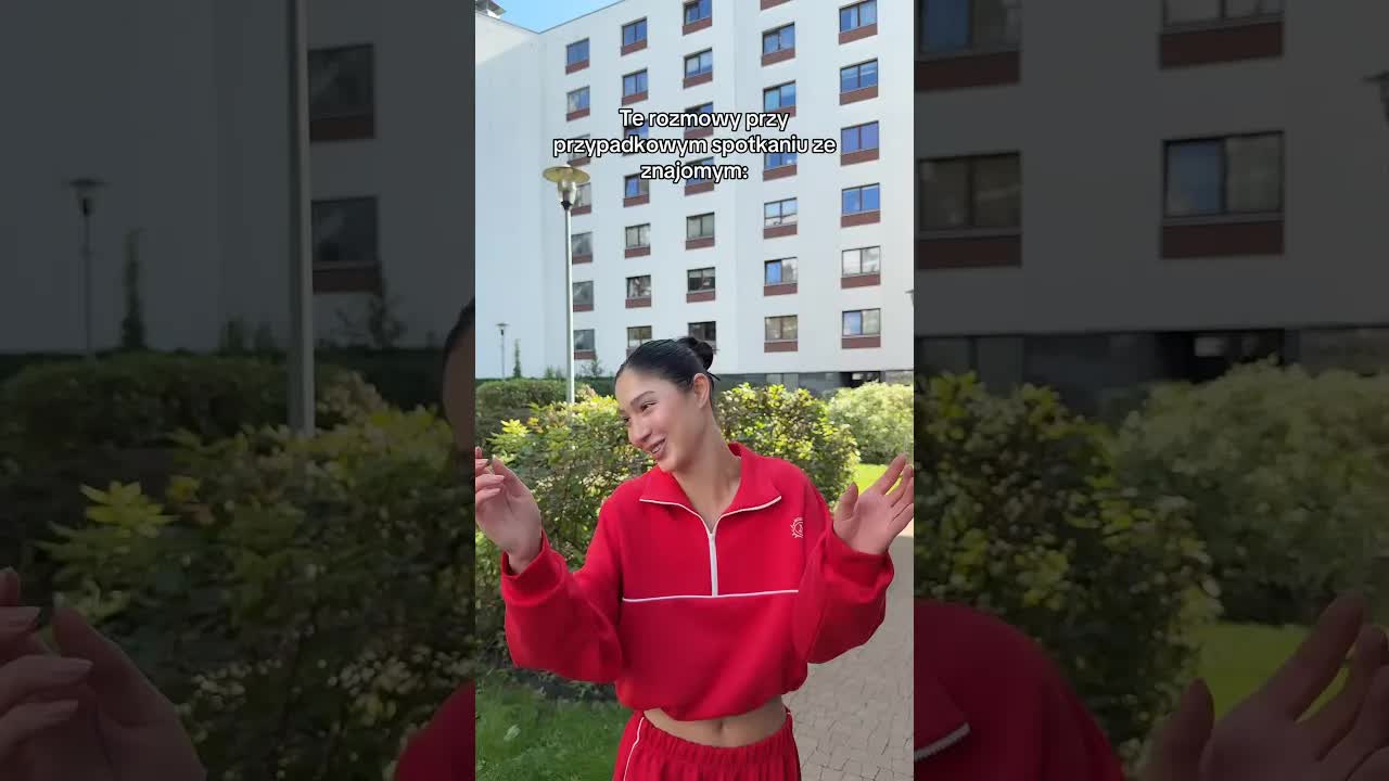 Komediowe rozmowy o zwolnieniu i kawie