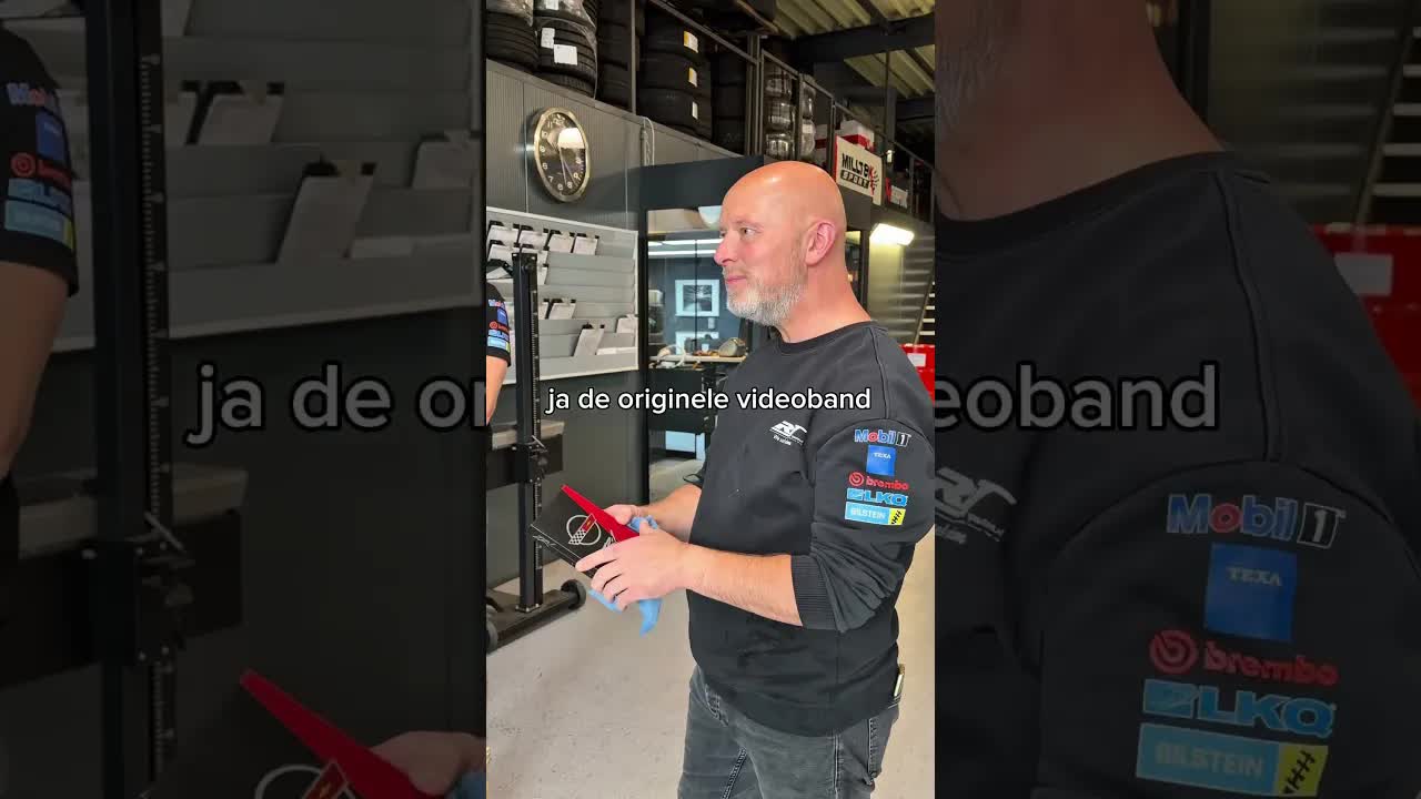 Auto-enthousiast krijgt droomauto cadeaus