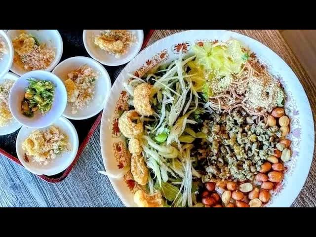 Cơm hến Huế và sự thay đổi theo thời gian