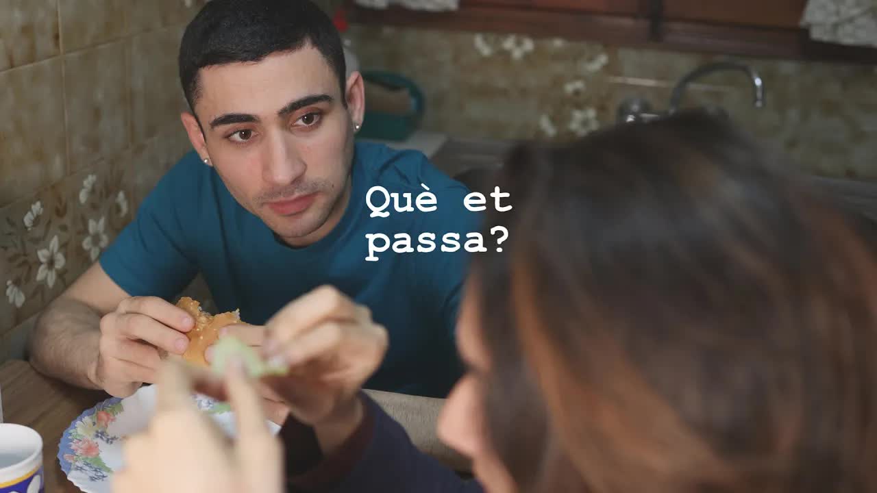 Un petó a l'ex per salvar la vida