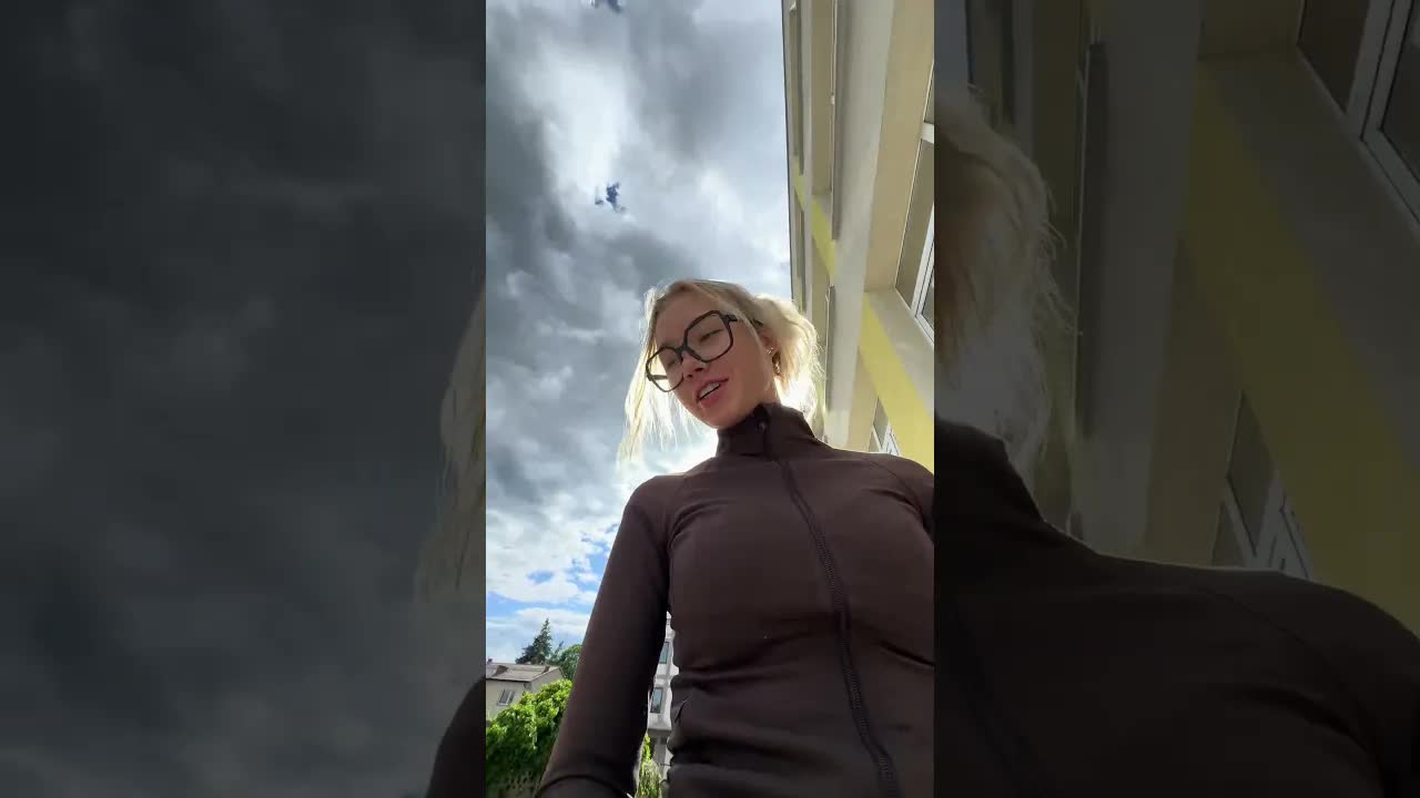 Sprawdzamy, czy paznokcie Hani przetrwały wycieczkę