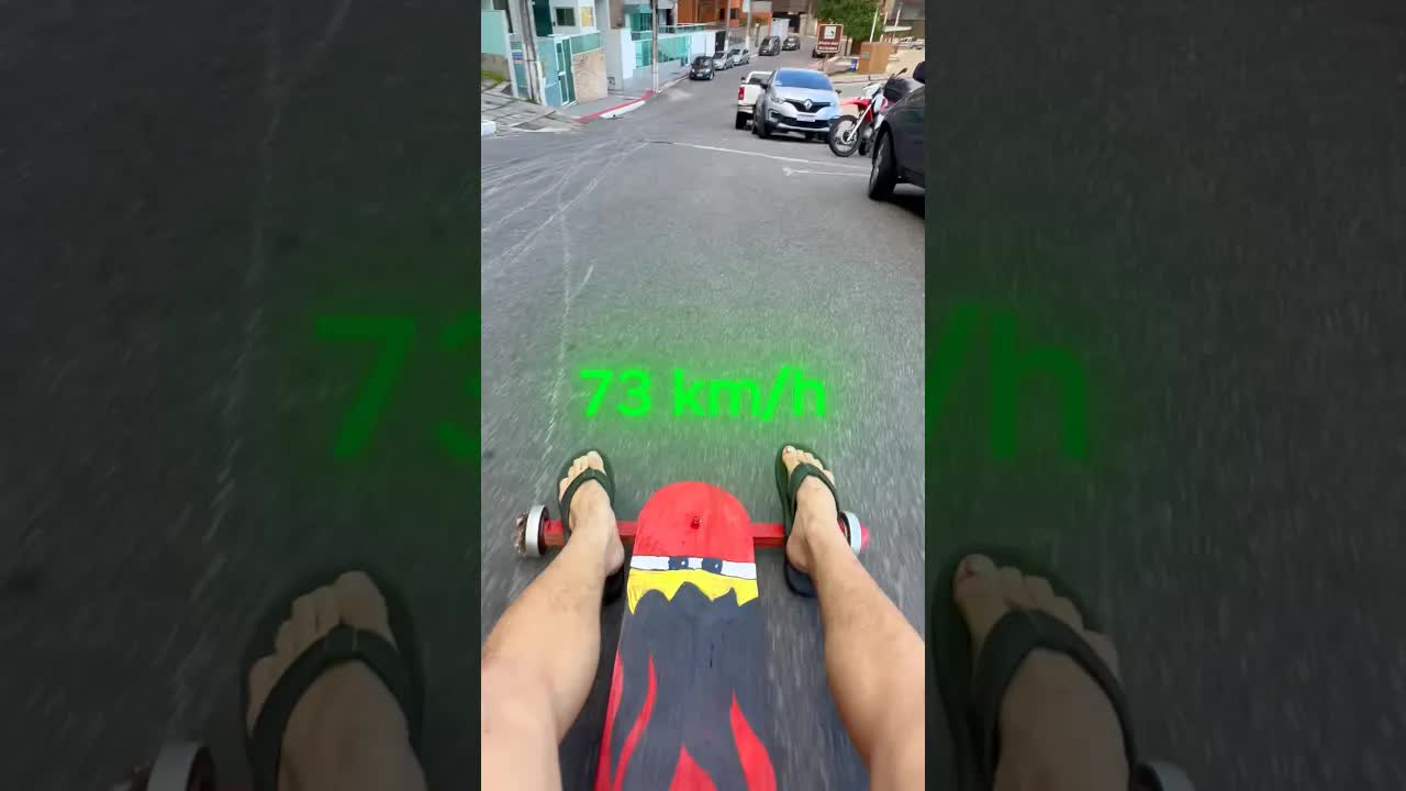 Eu fiz um carro de rolimã muito rápido