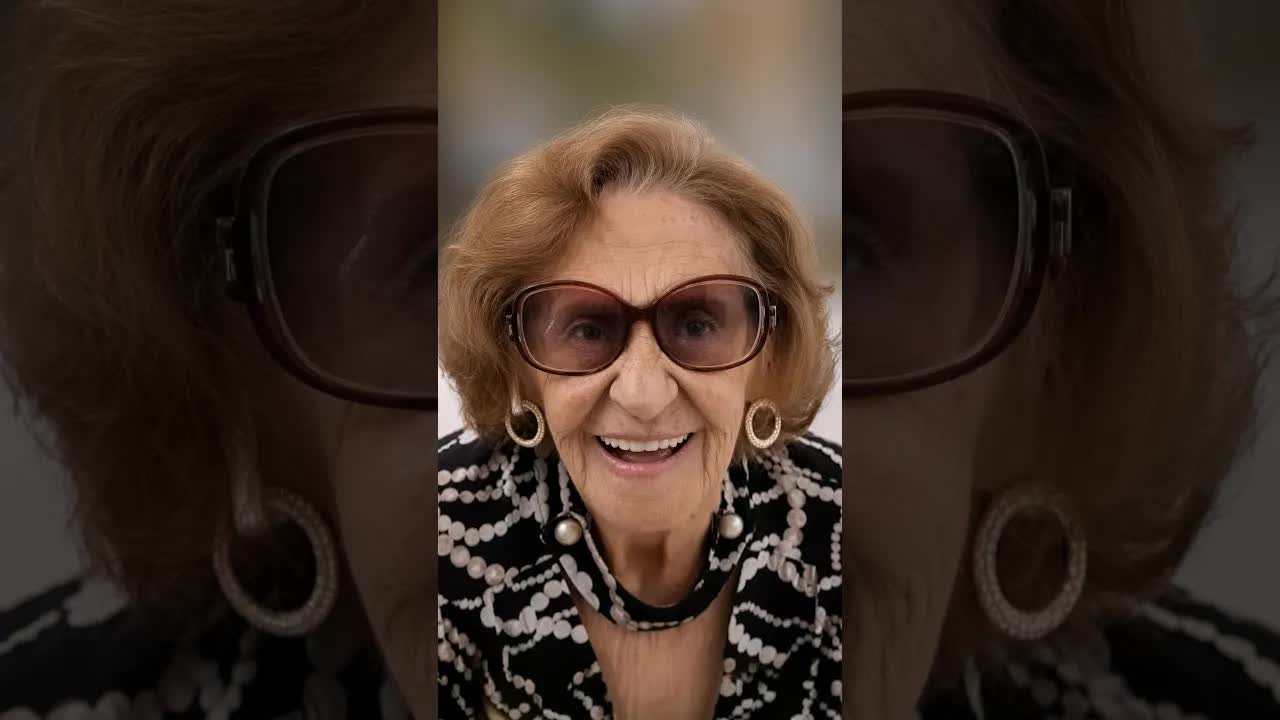 Laura Cardoso fala sobre sua carreira e TV Tupi