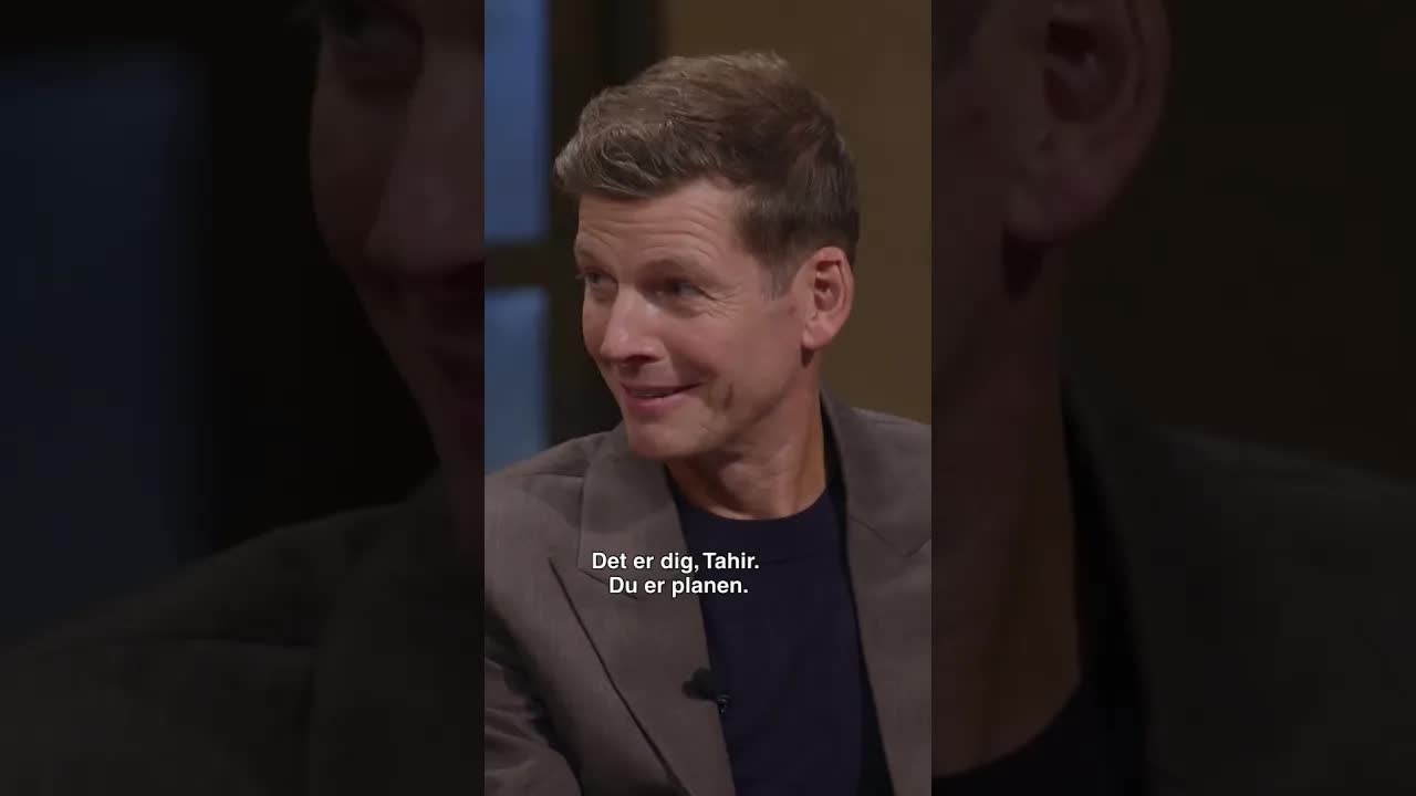 Kasper præsenterer sit alternative juletræ