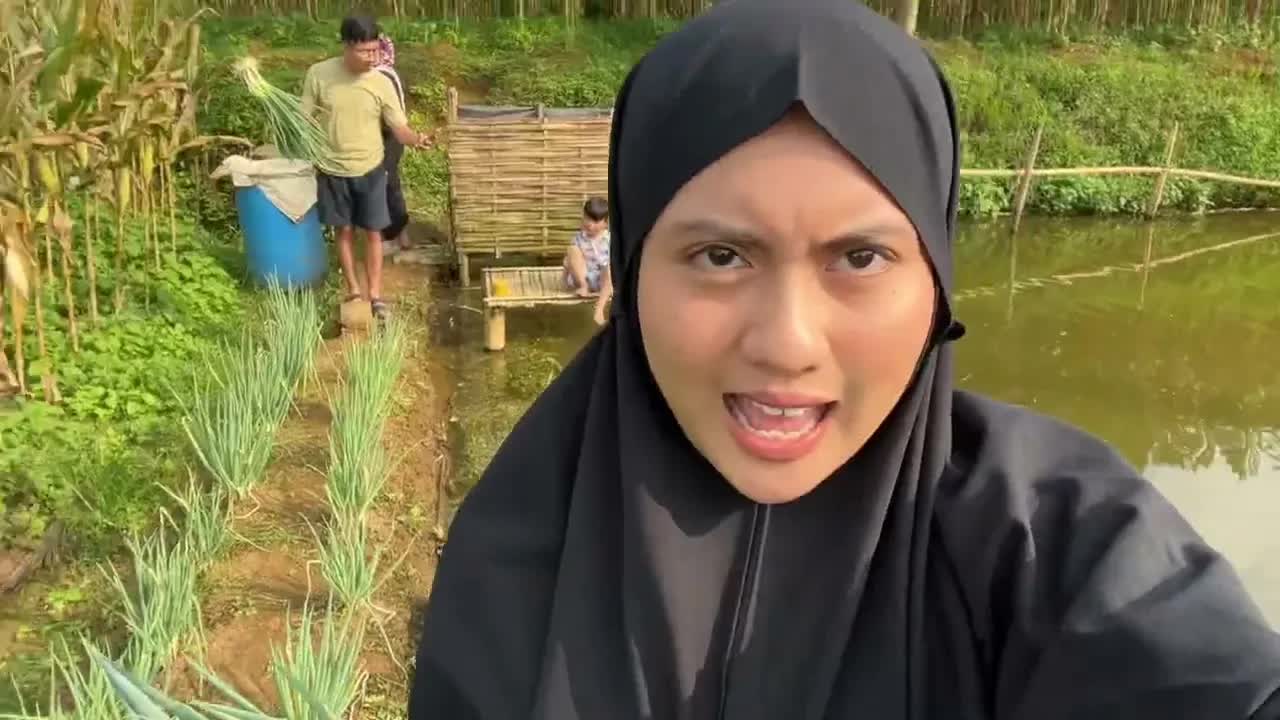 Vlog Ciamis: Jalan-jalan dan Makan Pepes Mujair