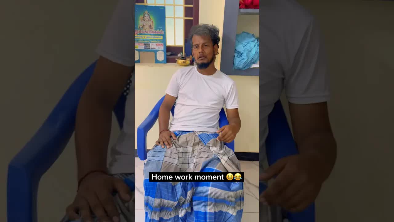 வீட்டுப்பாடம் எழுதாமல் ஸ்கூலுக்கு செல்லும் மாணவர்