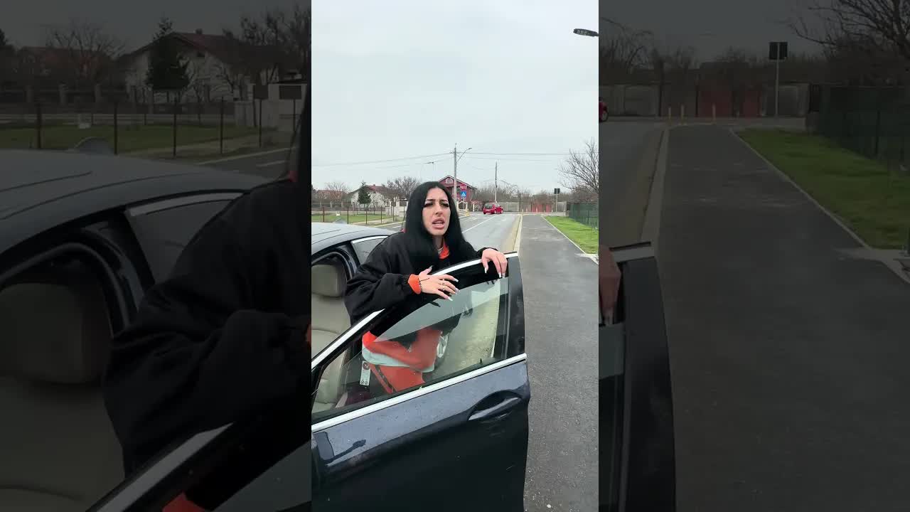 Mario, intră în mașină, a început ploaia