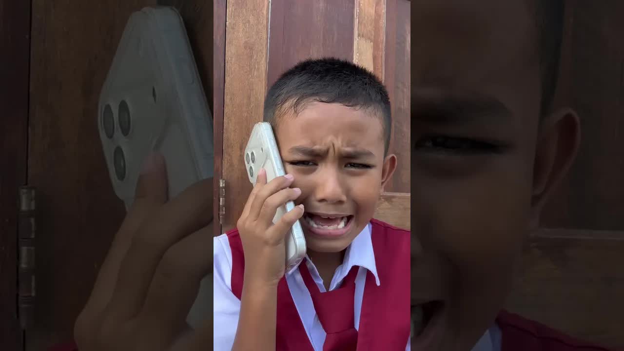 Deo Mendapat Sepatu Baru dari Papa