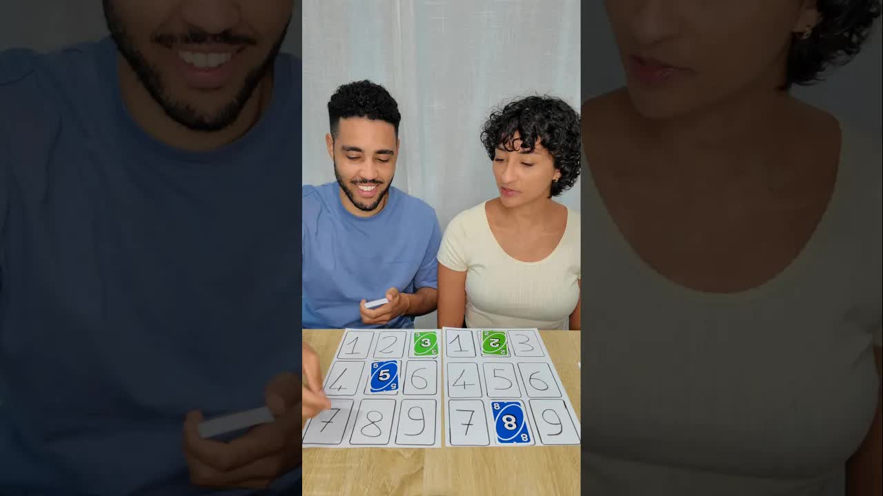 Un couple joue à un jeu rapide et drôle