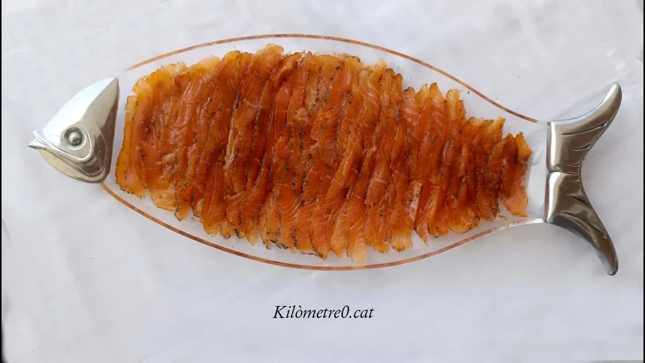 Com fer salmó semi-curat amb sal i sucre