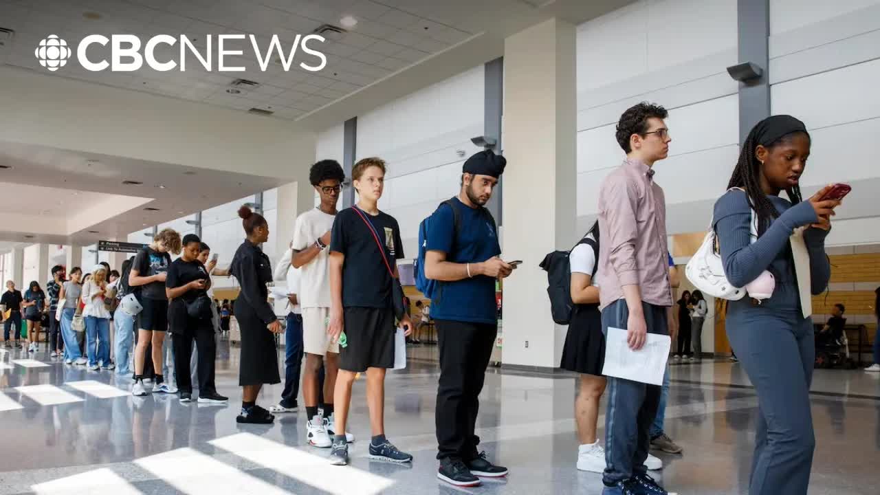 Canada’s Job Losses And A Weak Economy Explained