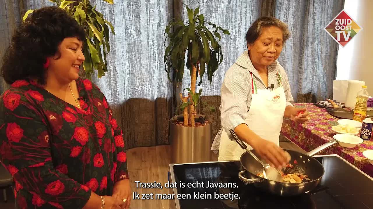 Javaanse bami uit Nickerie maken op inductie