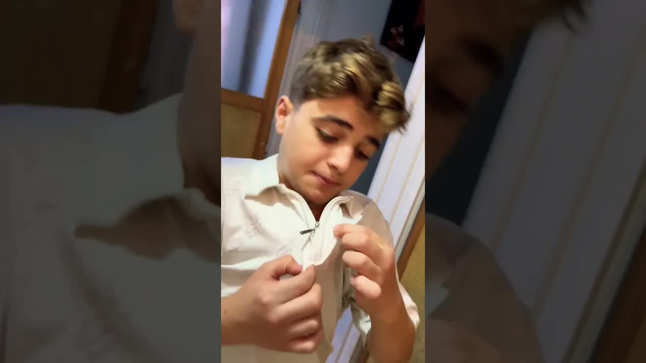 بابا المدير والبدلة العسكرية لعيد الوطني