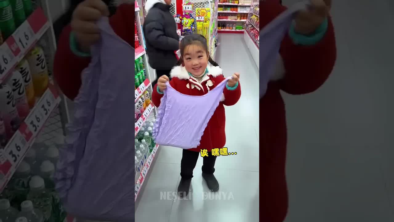 Sihirli Çantayla Tüm Marketi Alan Kız