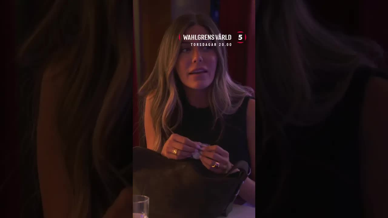 Bianca försöker förklara sin bittra talkshow-dekor