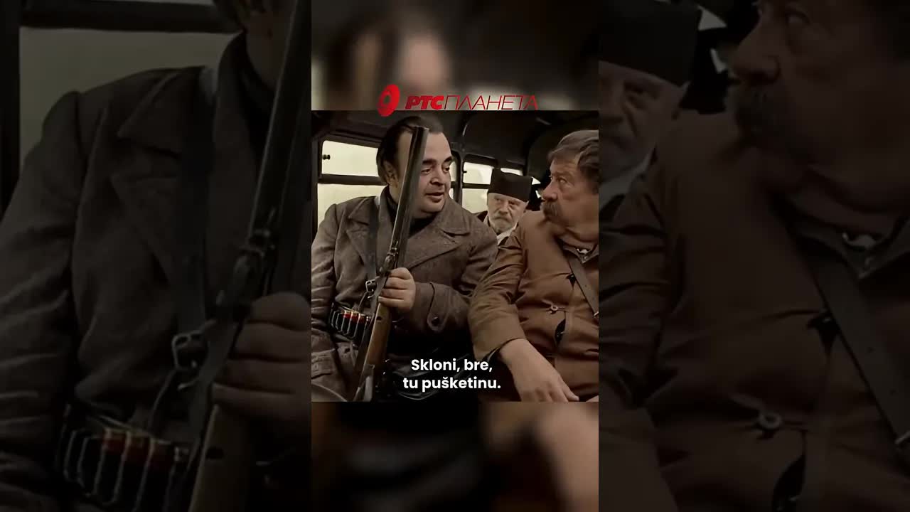Komadić filma Ko to tamo peva: Putnici u autobusu