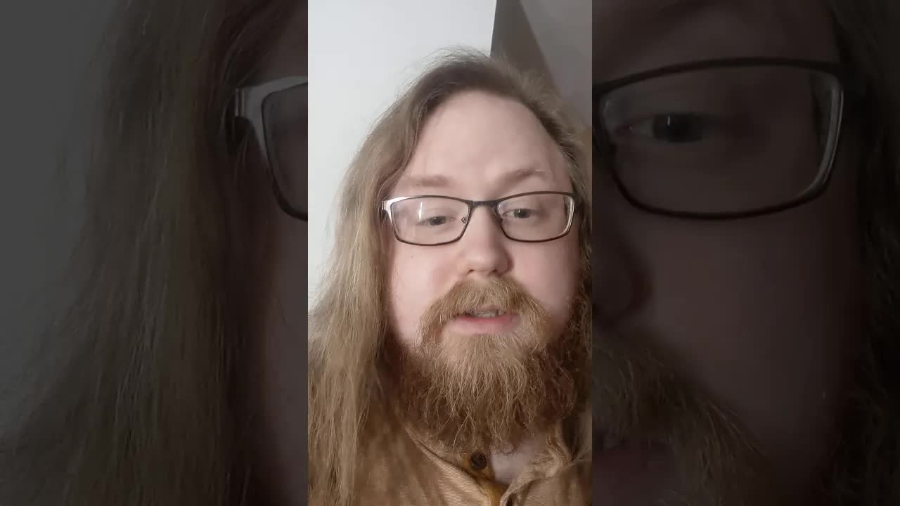 Politikisto aŭ Ĉefoficisto?