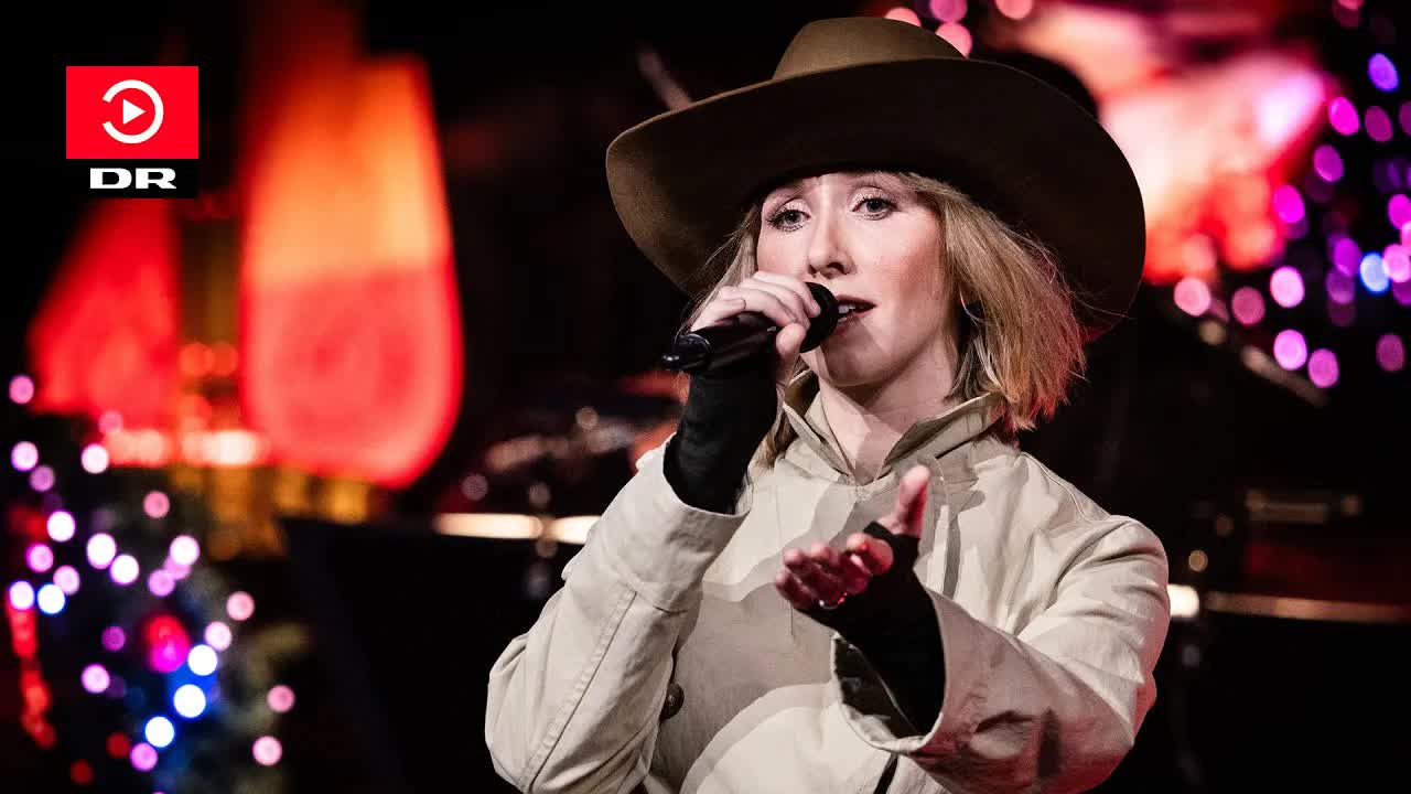 Pauline - Endelig jul Live fra DR's store juleshow