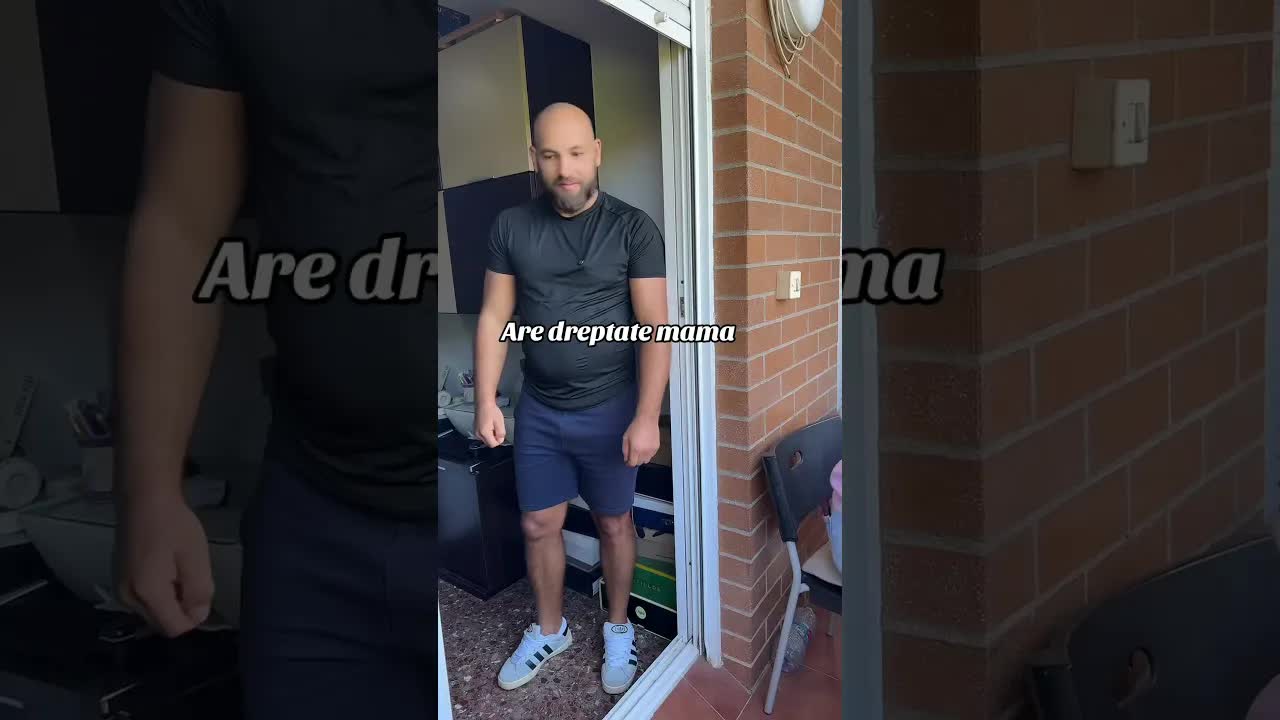 Soția cere bani și o casă pe numele mamei sale