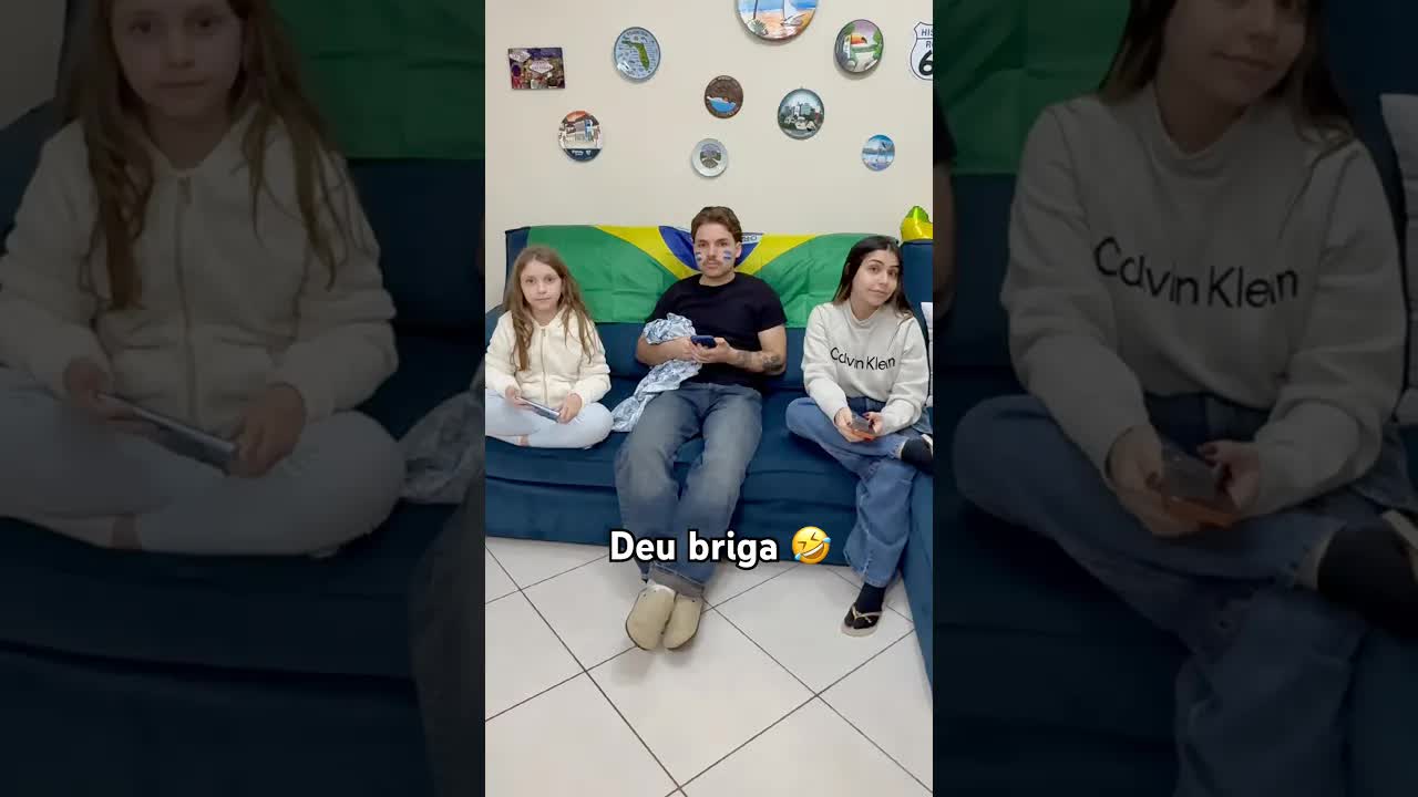 Testando ciúmes entre minhas filhas