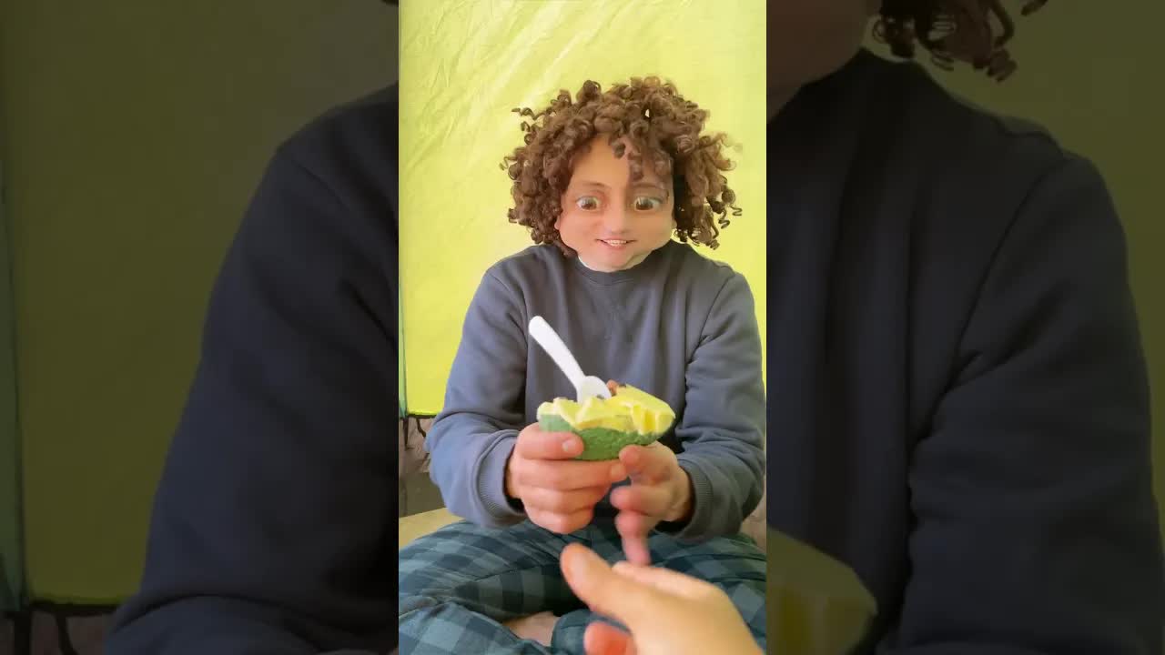 تجربة آيس كريم على شكل أفوكادو