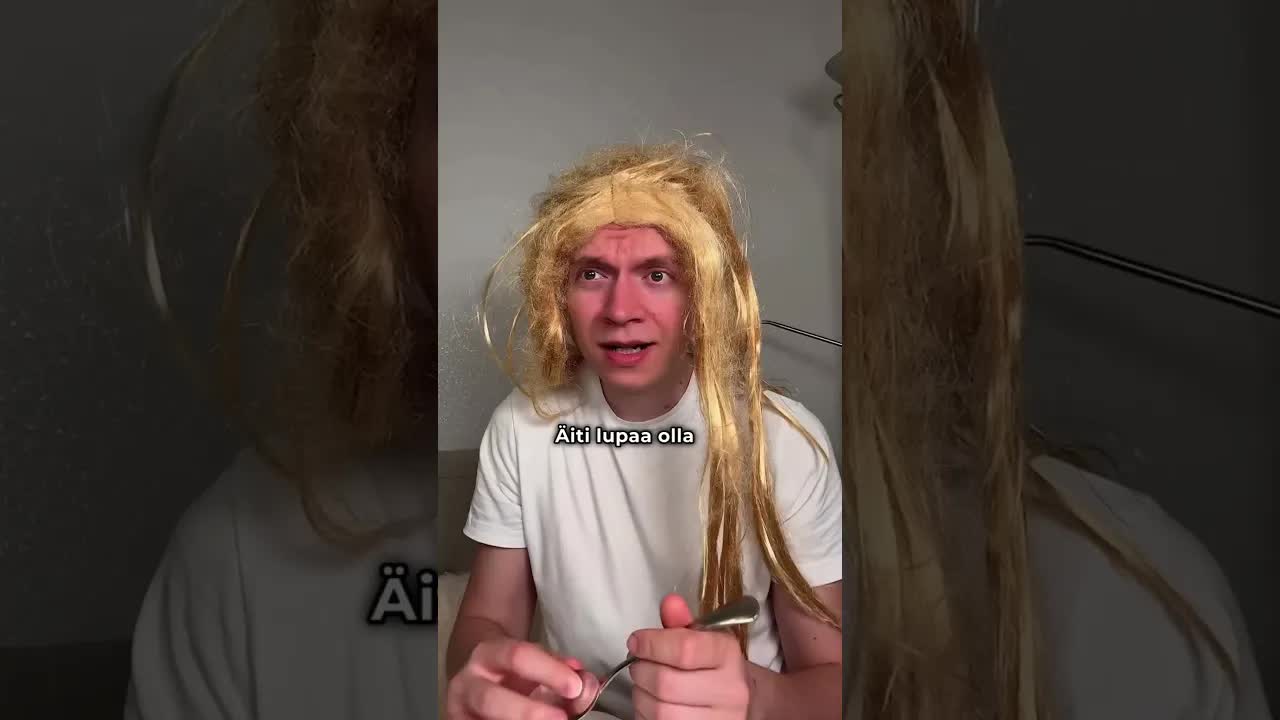 Poistuminen kotoa ja apuhatin mainos