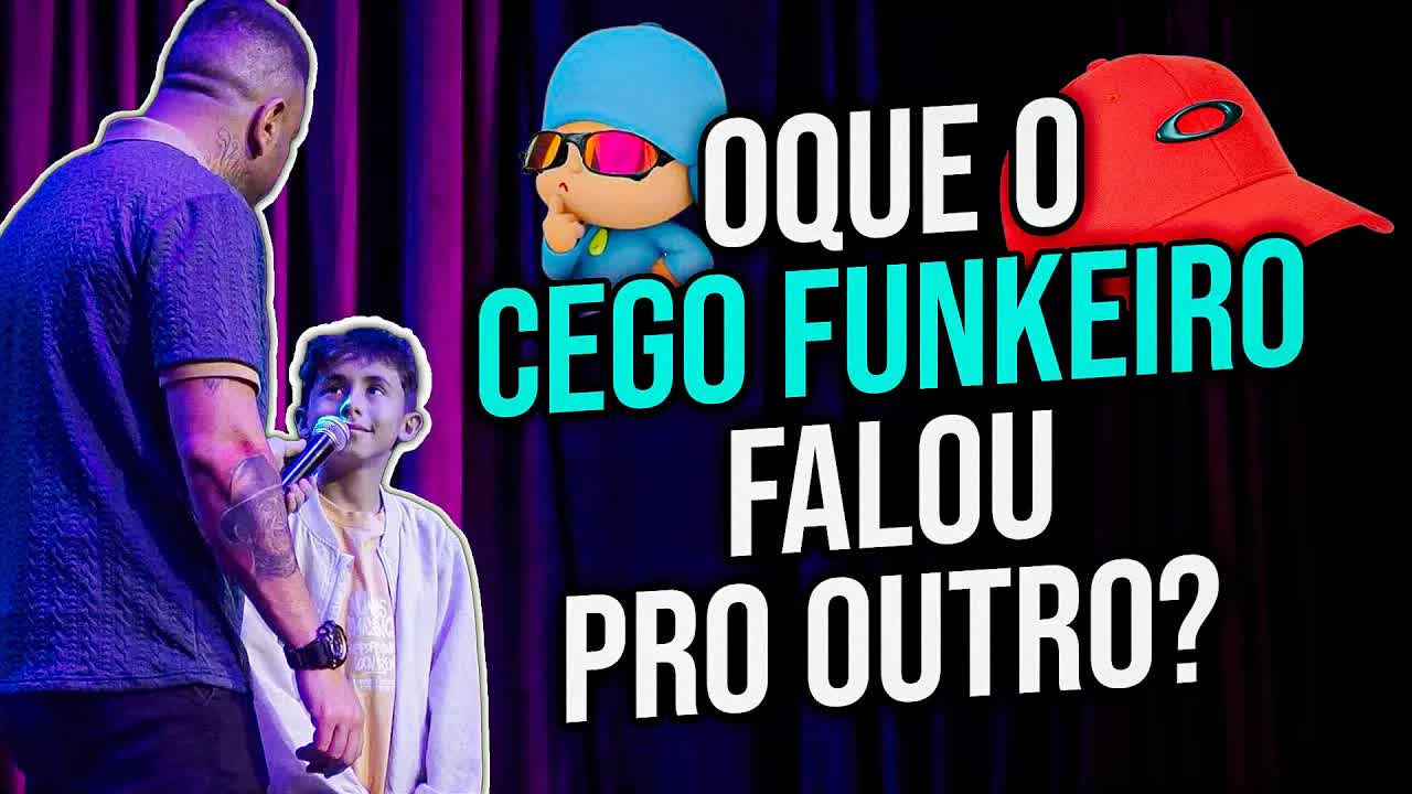 Crianças contam piadas no palco
