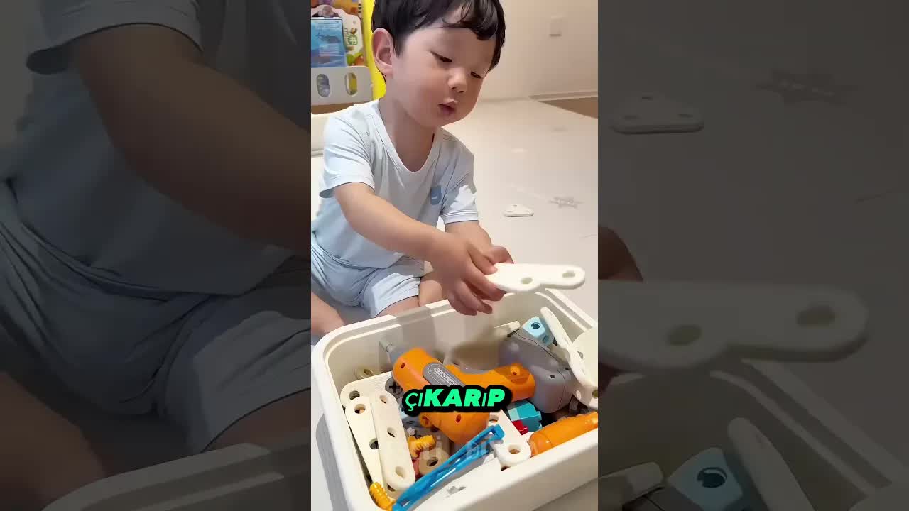 Çocuk Babası Uyanmadan Kahvaltı Hazırlıyor