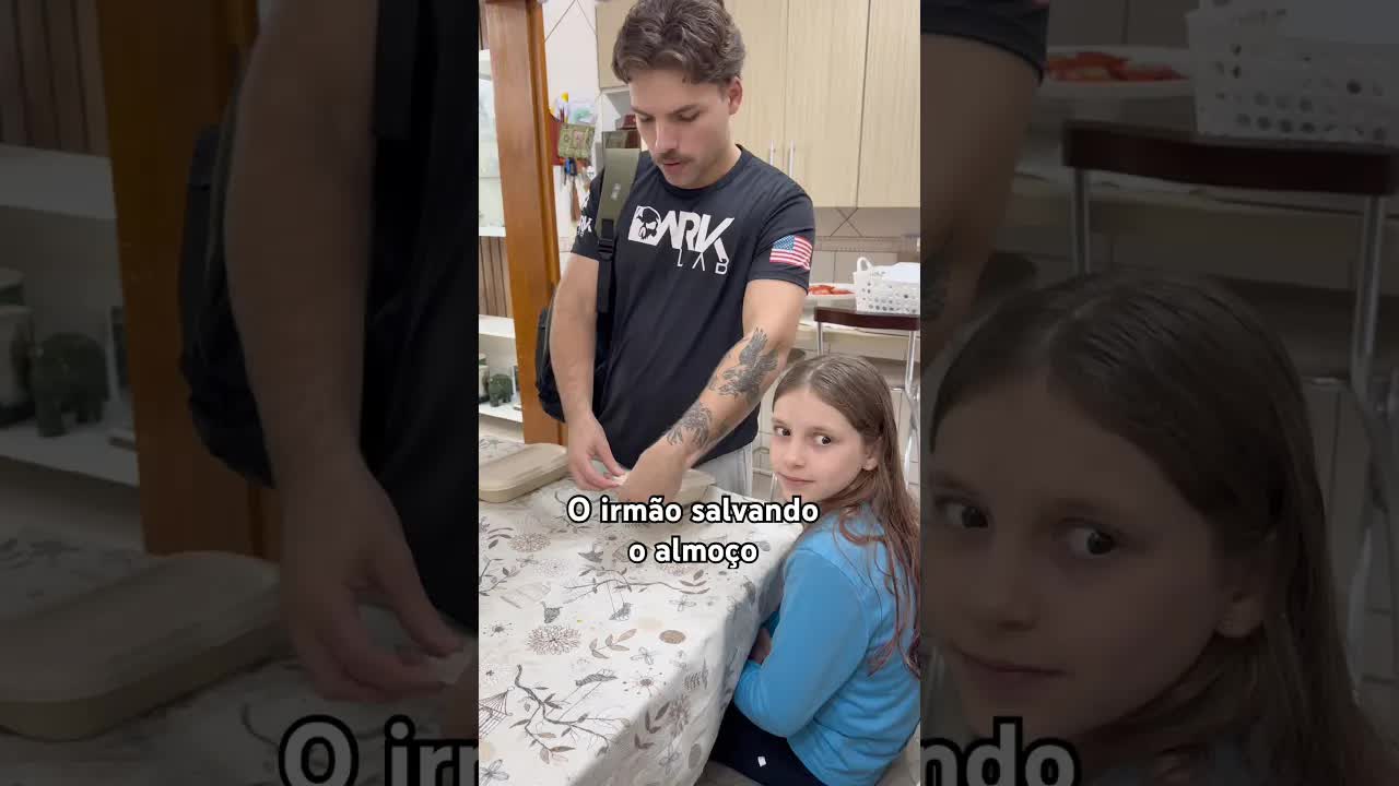 Fazendo sopa para a filha doente