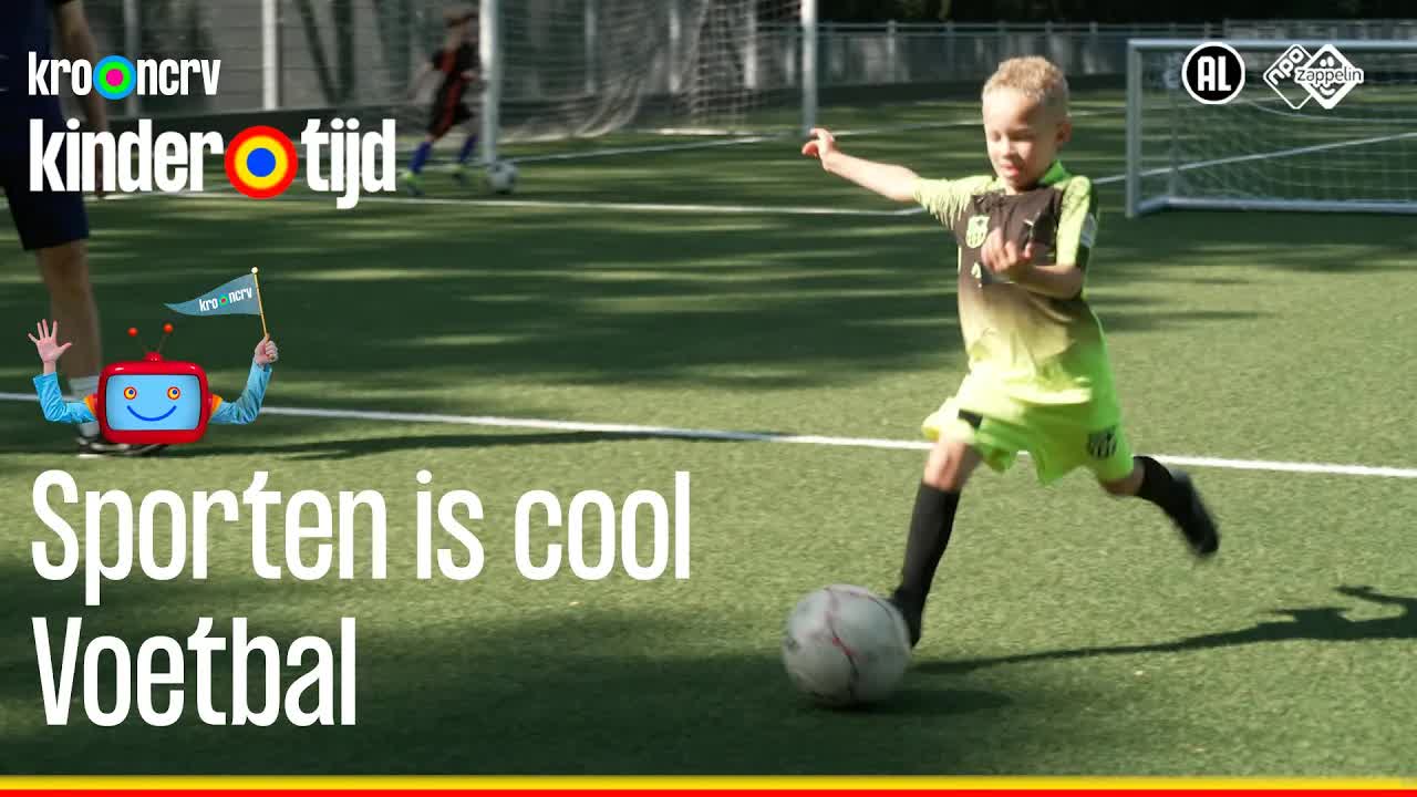 Jaydee leert voetballen bij Zwal