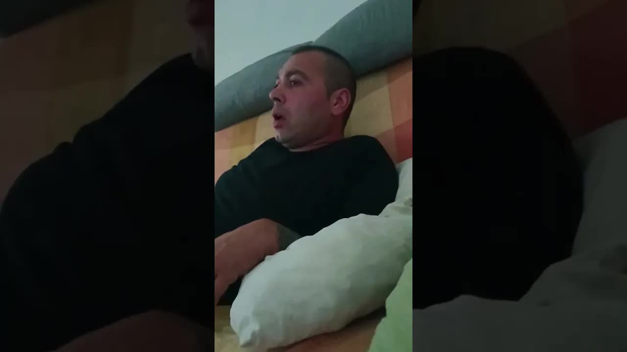 Priča o problematičnim komšijama i pijanom Čiki Zdravku