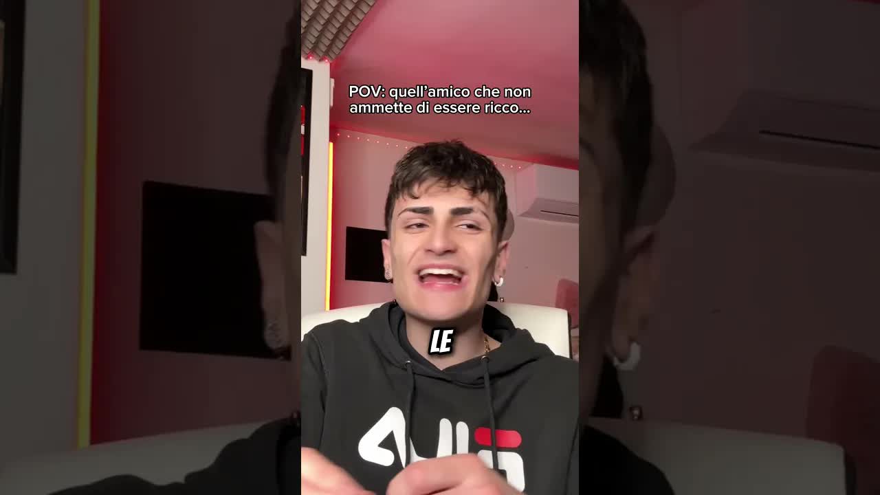 L’amico che finge di non essere ricco