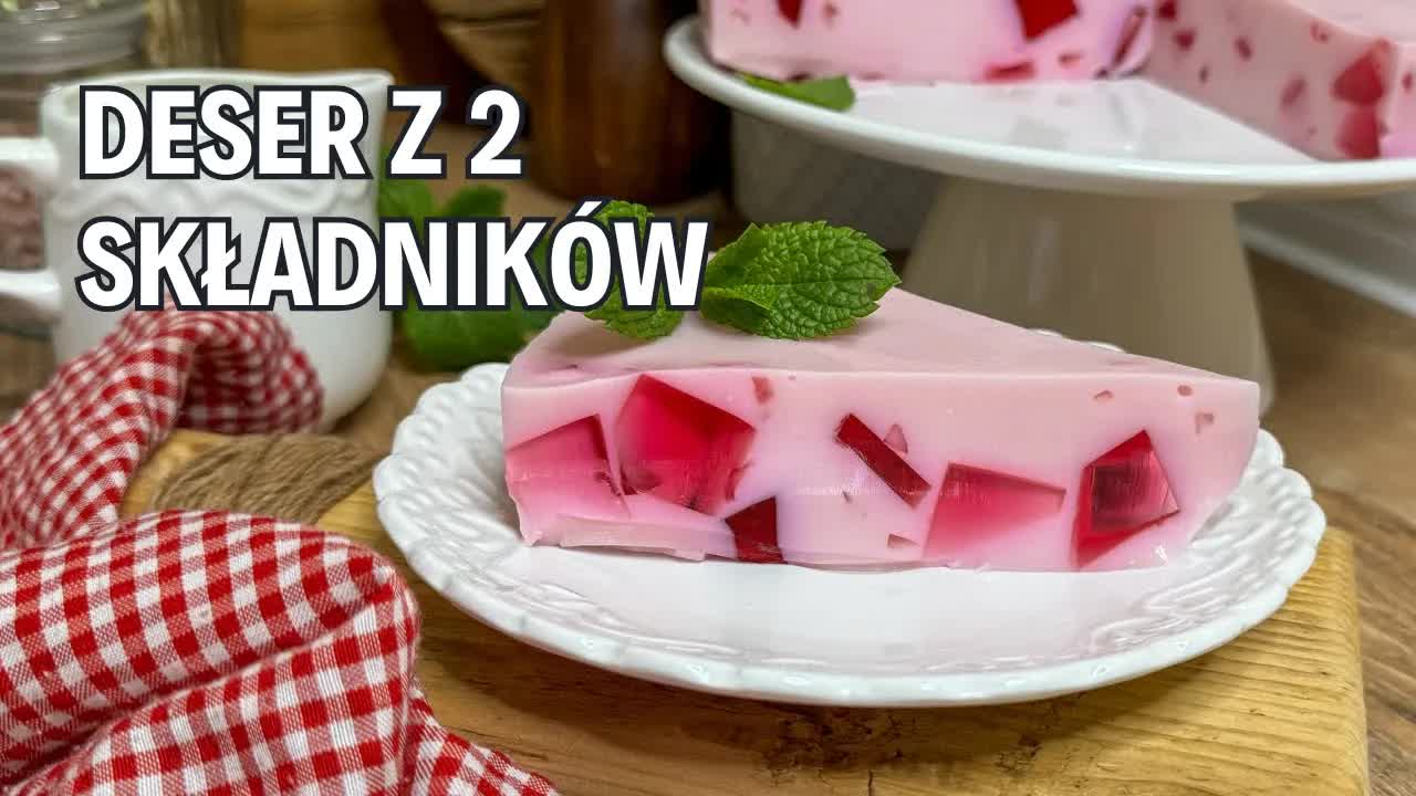 Szybki jogurtowiec bez pieczenia z dwóch składników