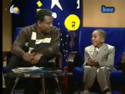 قصة العبقري مأمون ومناقشة اللغة في السودان
