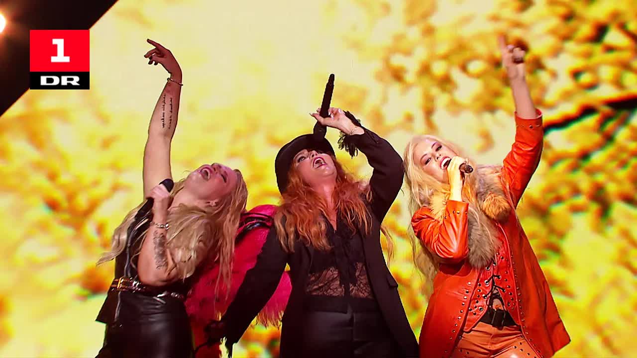 Team Sanne Salomonsen synger Kærligheden kalder