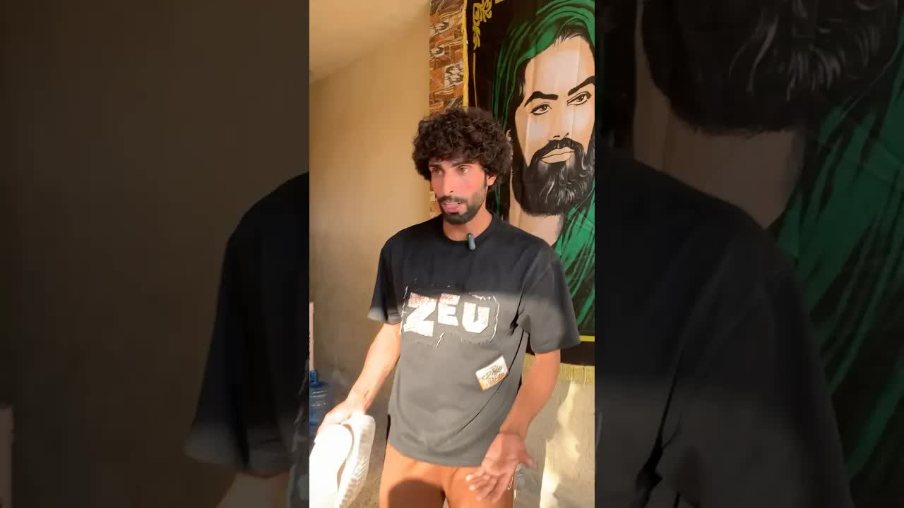 ابنك جاي من المدرسة ويطشر غراضه