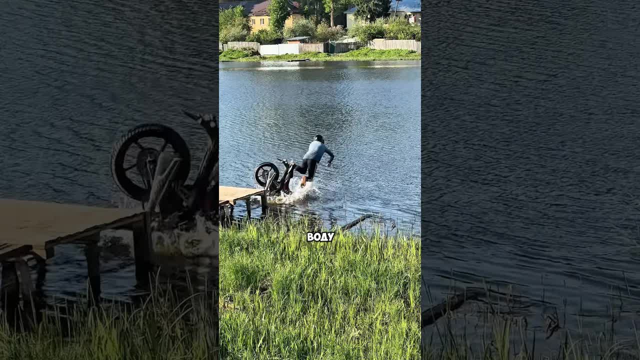 Я упал в воду с мотоциклом ради ролика