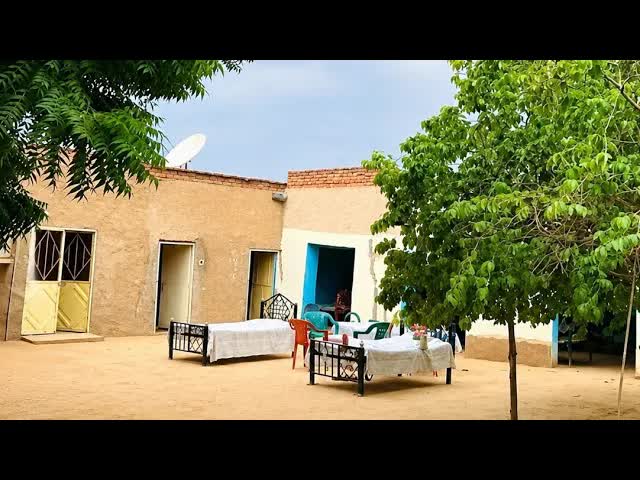 روتين تنظيف المطبخ وقلي البن في السودان