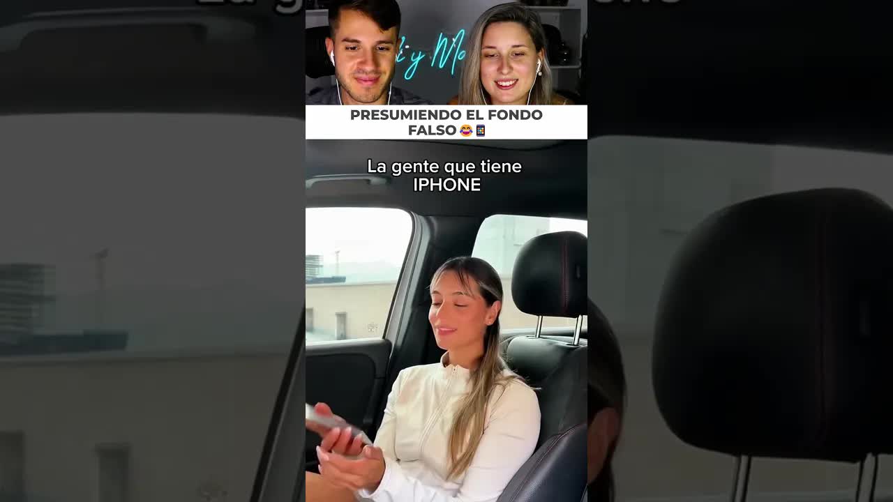 Él la tenía de fondo, pero ella también