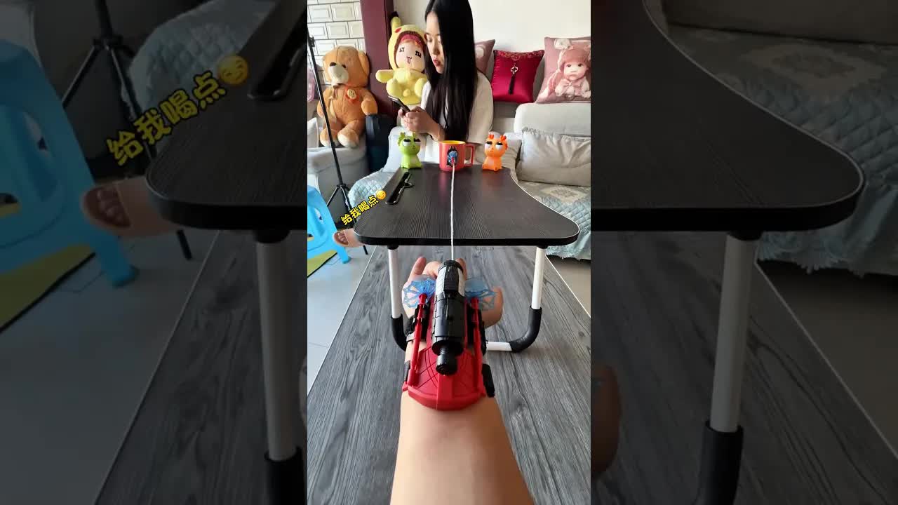 إيما تطلب المساعدة في كل شيء