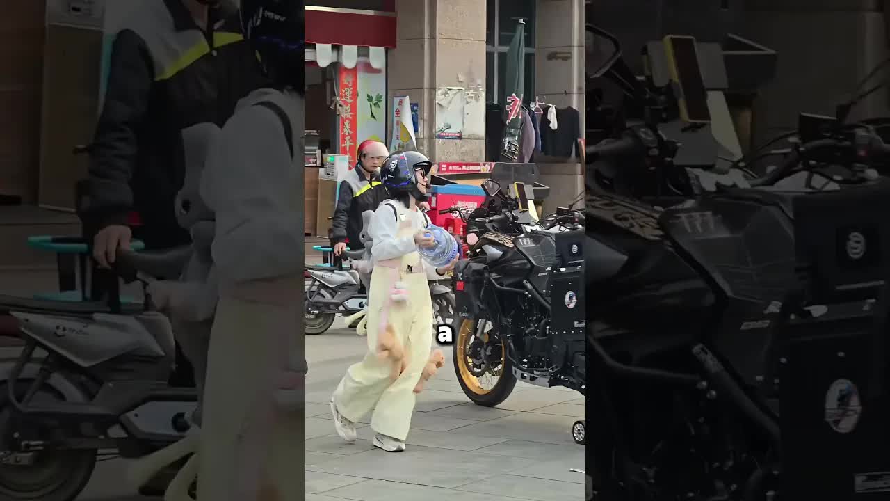 Elle achète une moto trop grosse