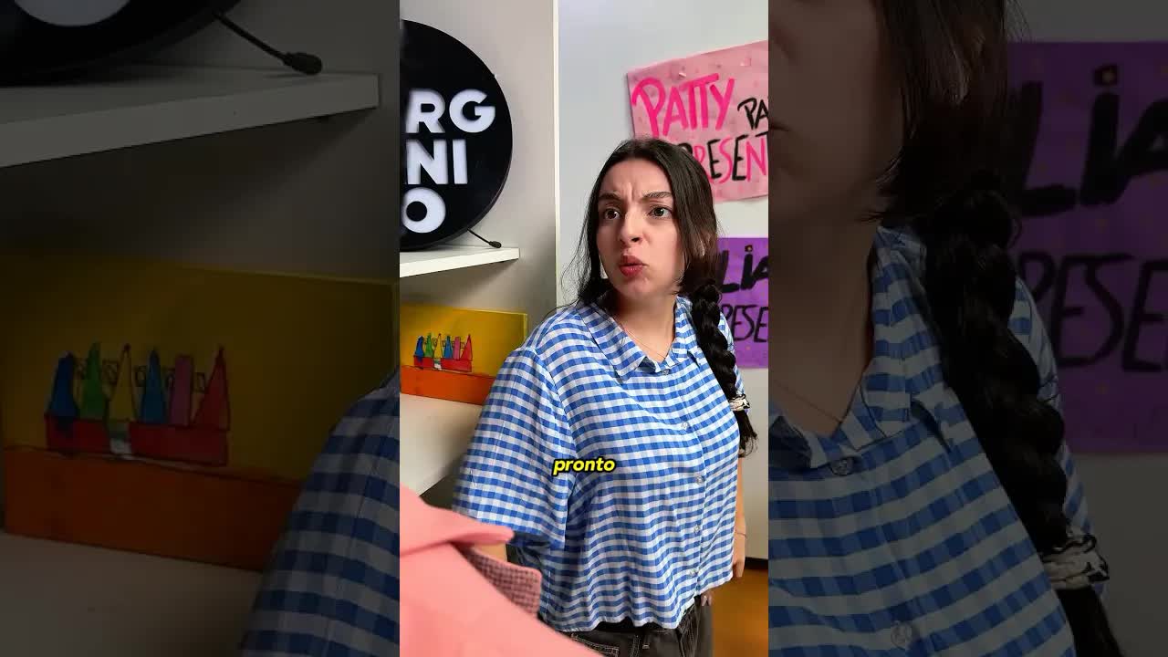 Geraldina tem um crush na escola