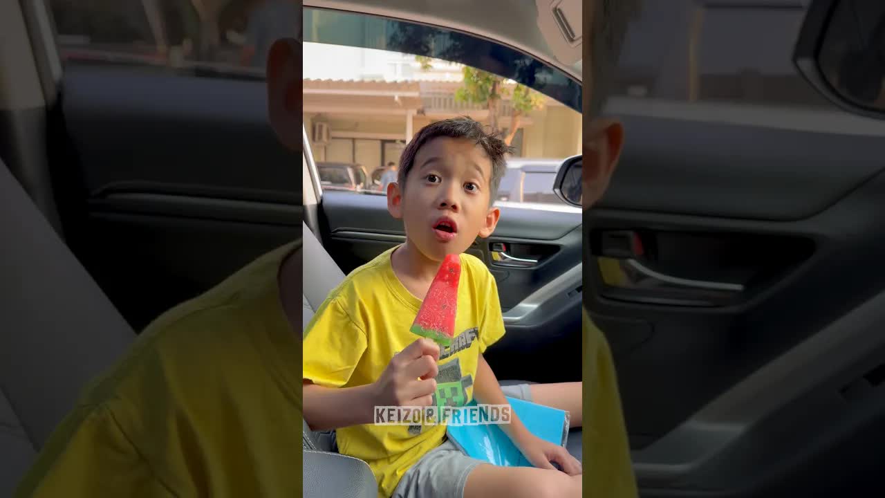 Keizo Sembunyiin Es Krim di Mobil