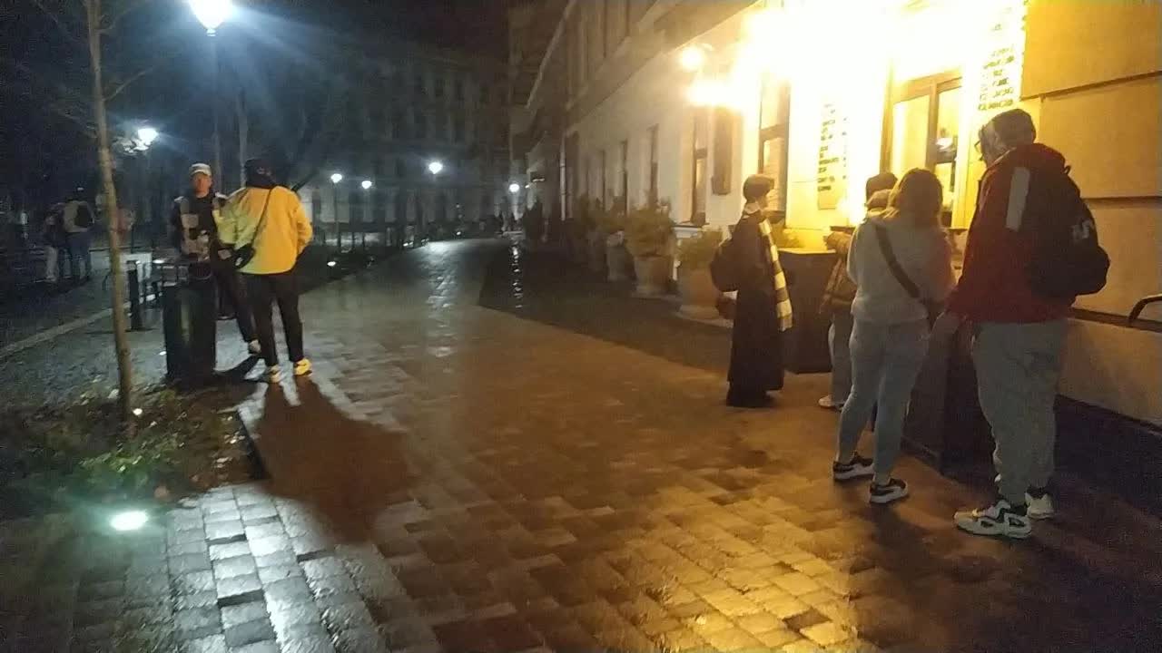 Прогулянка центром Івано-Франківська ввечері