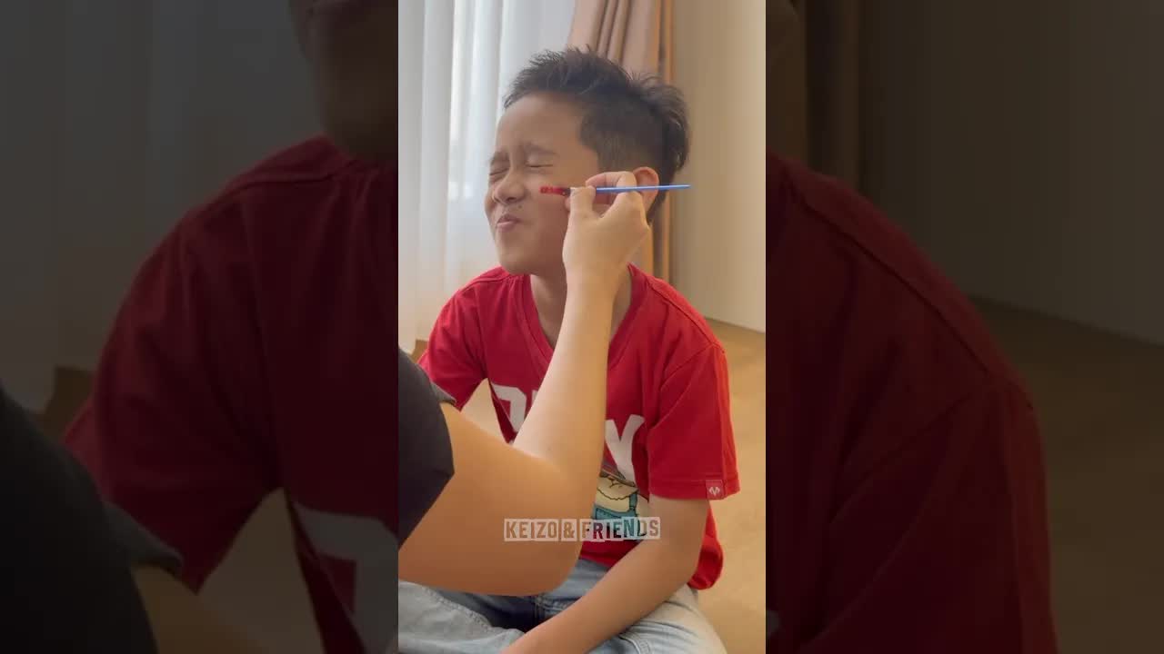 Papi Salah Bikin Bendera di Wajah