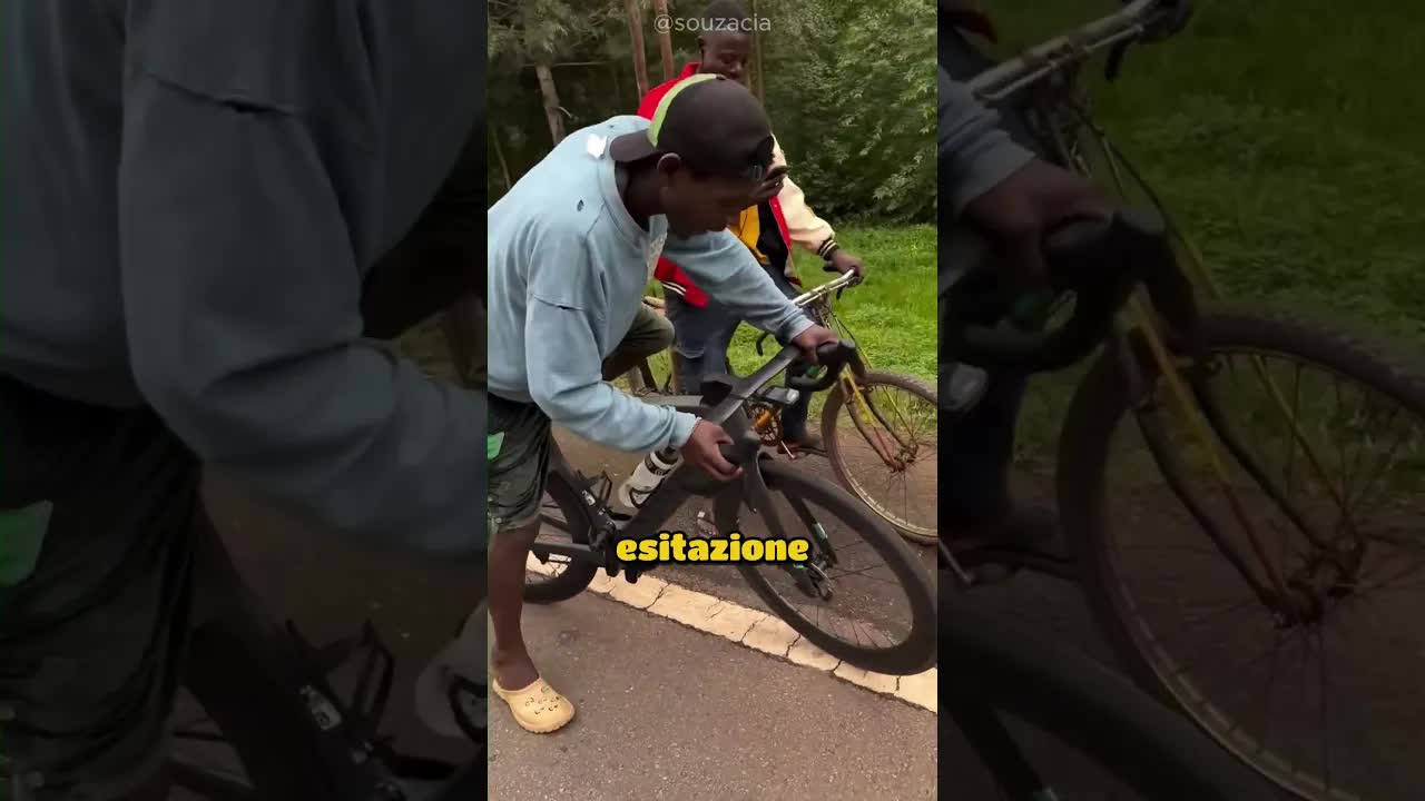 Un locale supera un ciclista professionista