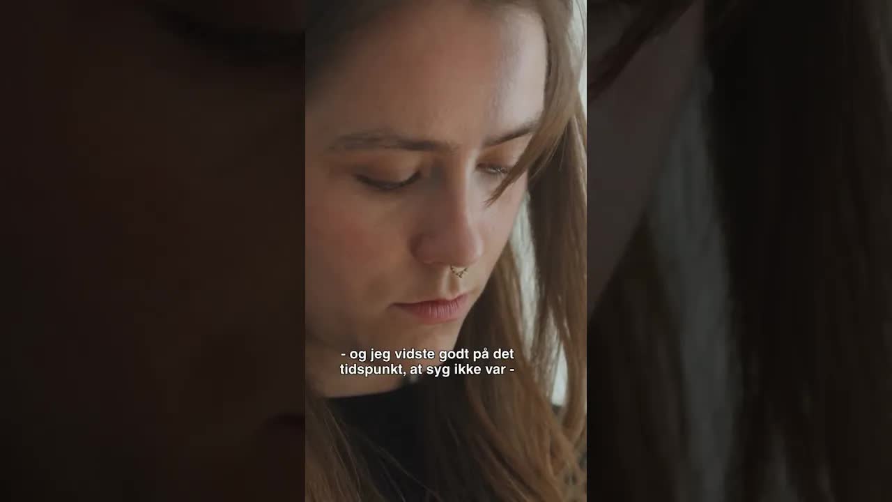 Viki fortæller om sin fars alkoholisme